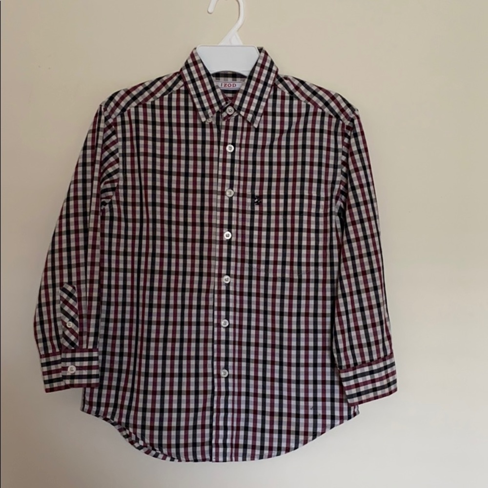 Izod Boy’s Long Sleeves Button Down Shirt